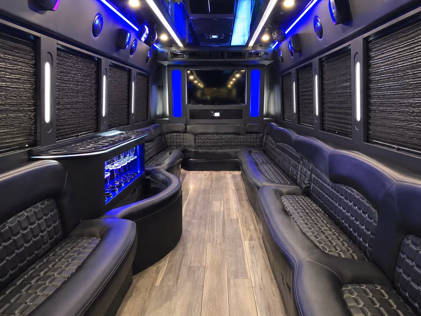 Phoenix Winery Tour & Pub Crawl Transportation party bus exterior